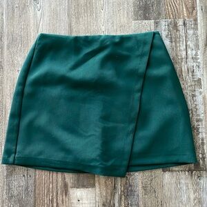 Abercrombie & Fitch Green Skort Size Small